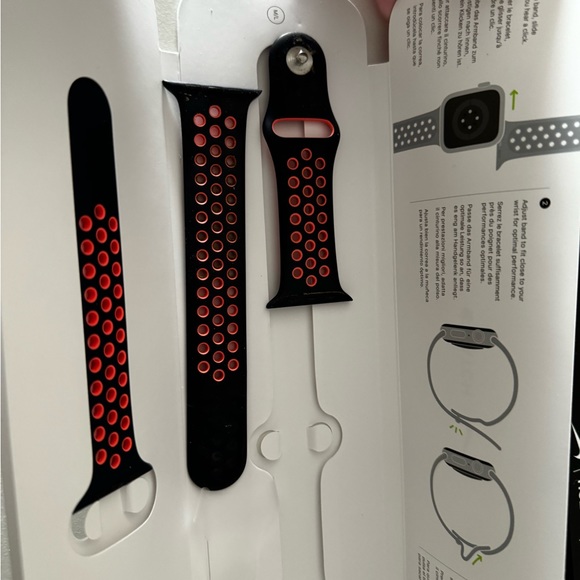 Apple Watch Series 7 GPS + Cellular 44 mm ~ . Nike - Picture 4 of 7